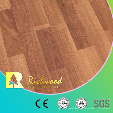 Revestimento laminado vinil da madeira laminada do parquet do carvalho da noz de E1 AC3 de 8.3mm E1 laminado